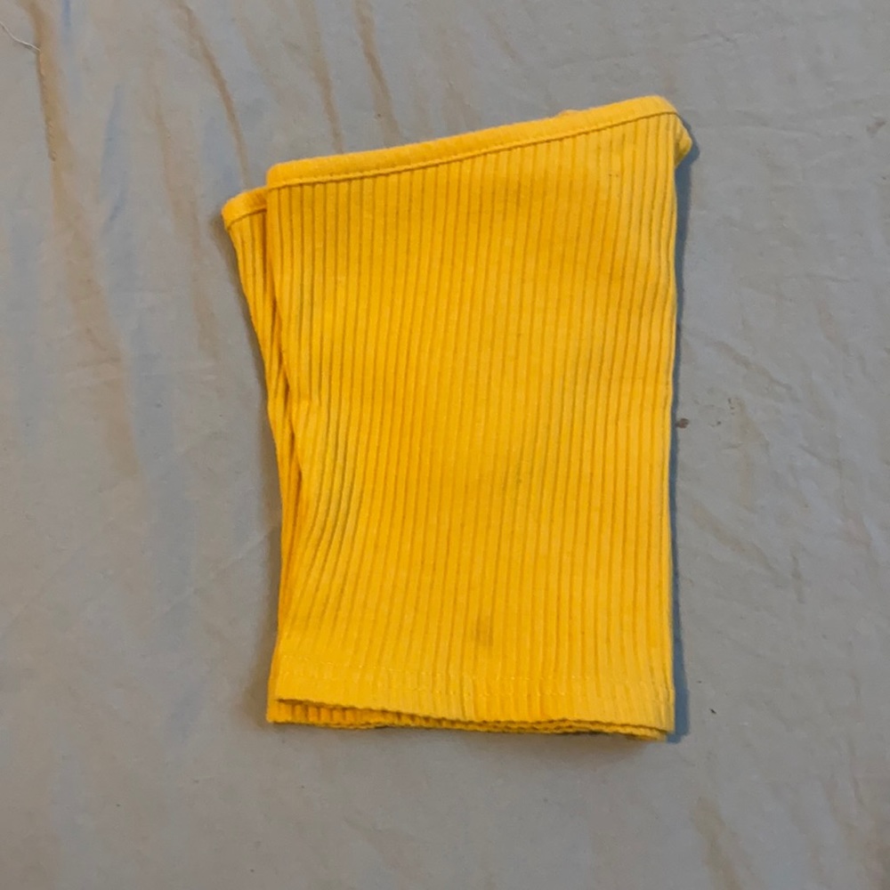 yellow crop top - Picture 2 of 2
